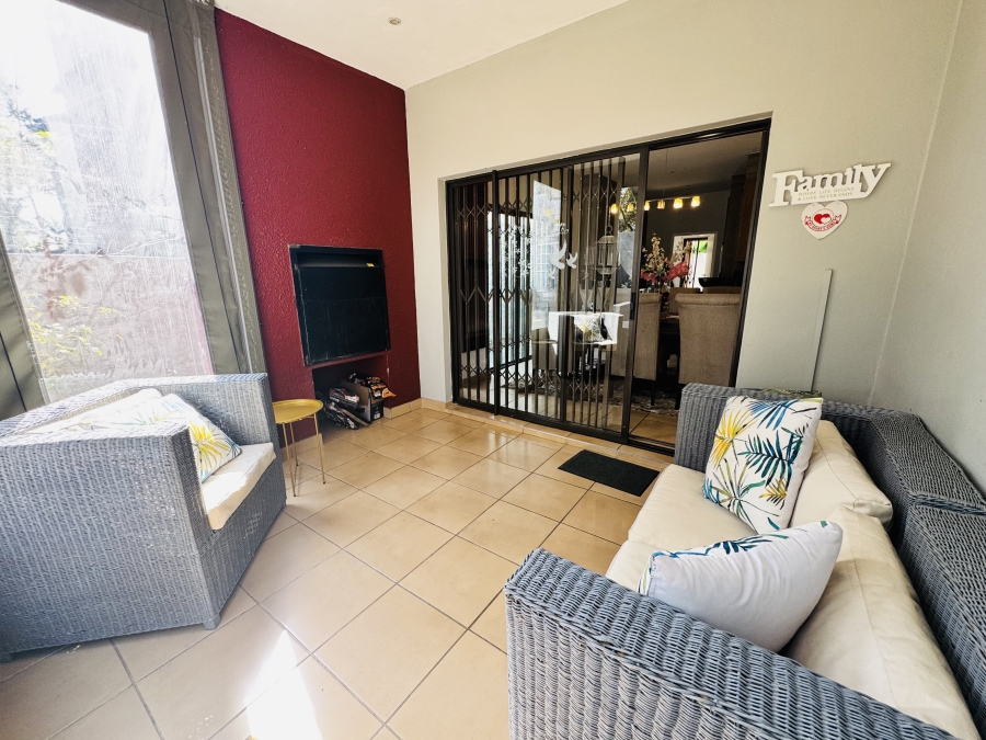 3 Bedroom Property for Sale in Maroeladal Gauteng
