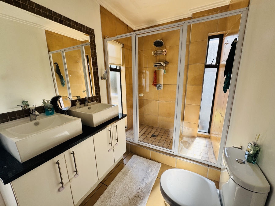 3 Bedroom Property for Sale in Maroeladal Gauteng
