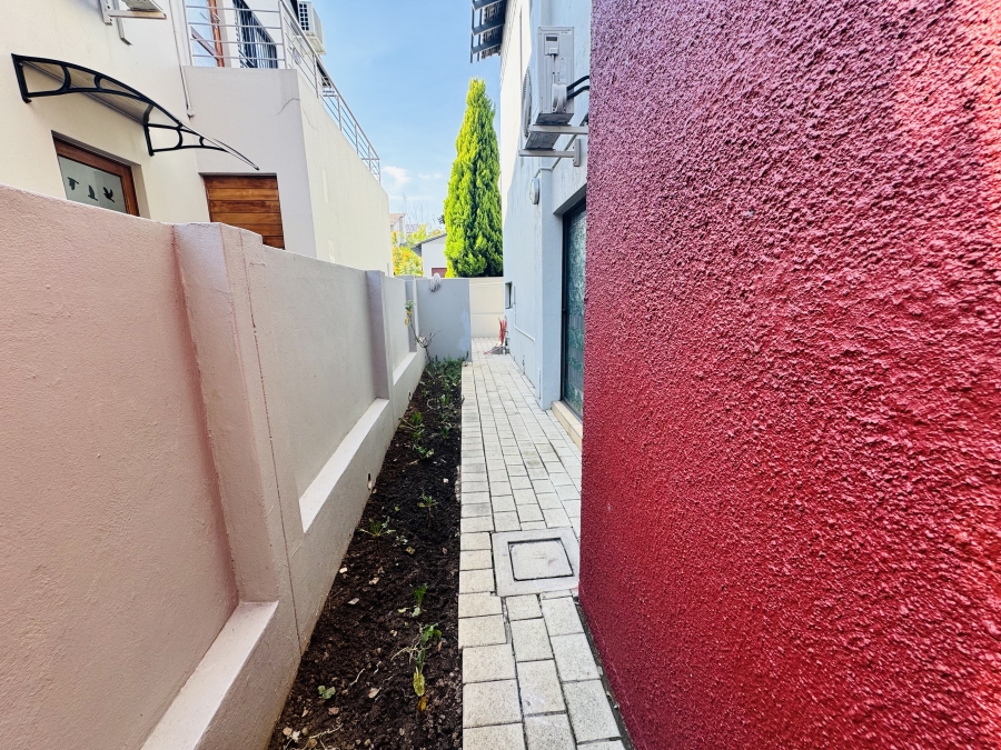 3 Bedroom Property for Sale in Maroeladal Gauteng