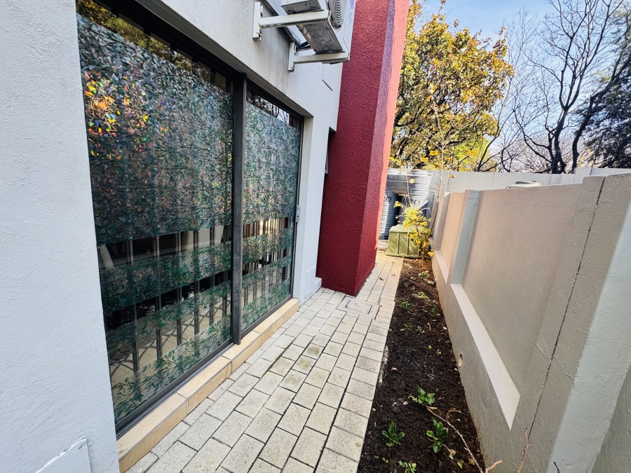 3 Bedroom Property for Sale in Maroeladal Gauteng