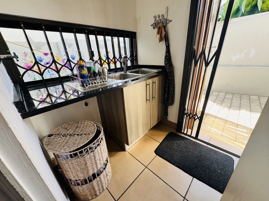 3 Bedroom Property for Sale in Maroeladal Gauteng