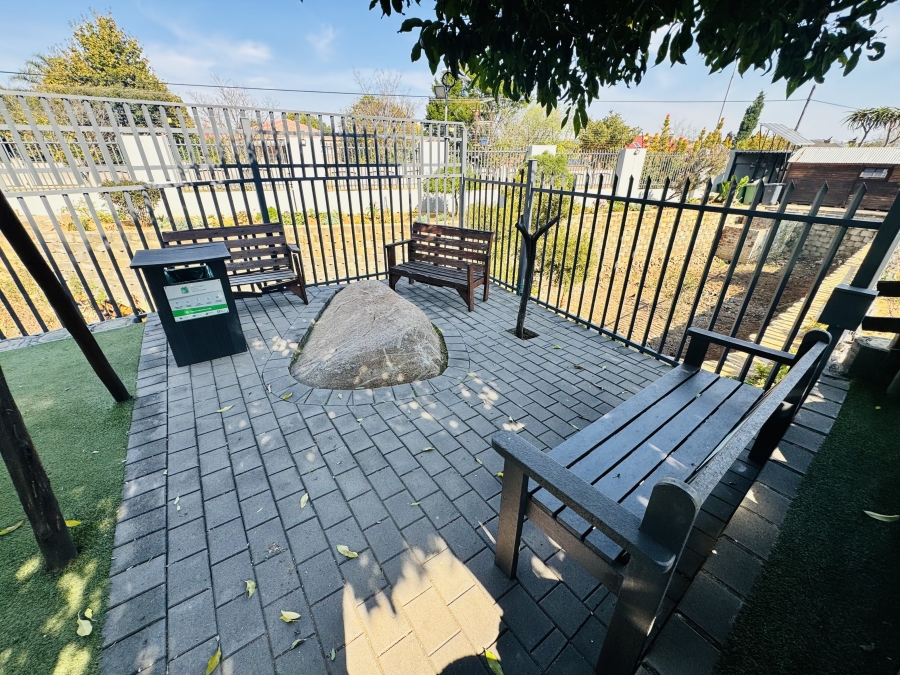 3 Bedroom Property for Sale in Maroeladal Gauteng