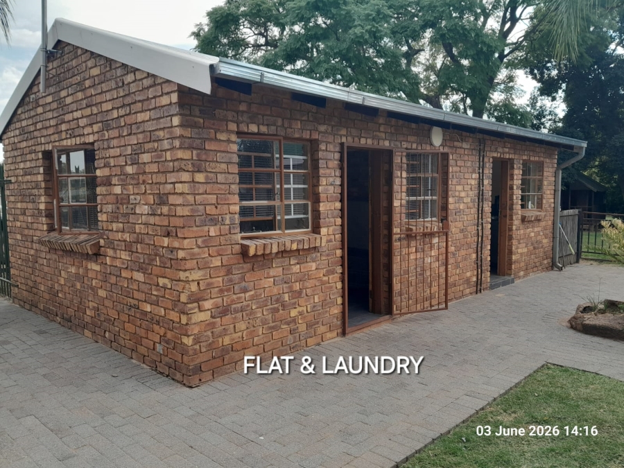 6 Bedroom Property for Sale in Pretoria North Gauteng