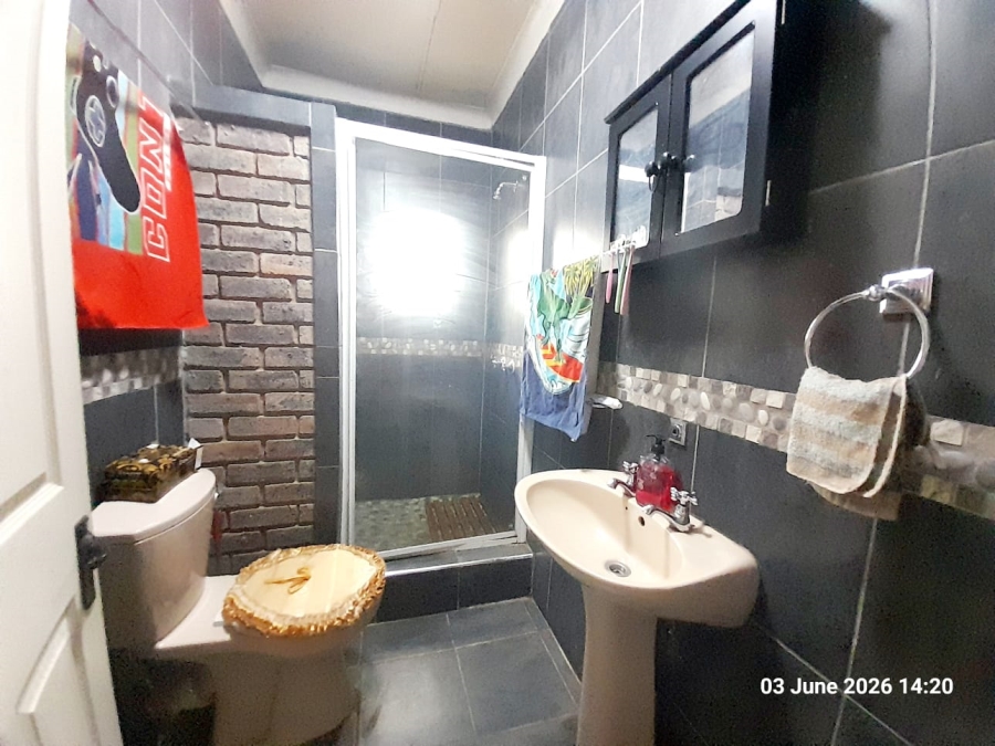 6 Bedroom Property for Sale in Pretoria North Gauteng