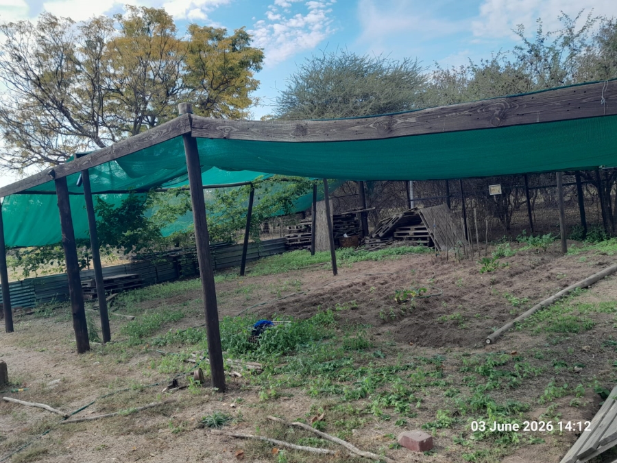 6 Bedroom Property for Sale in Pretoria North Gauteng