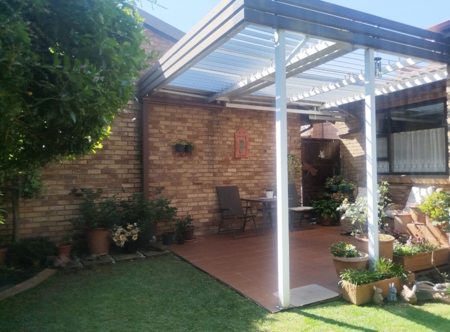 2 Bedroom Property for Sale in Croydon Gauteng