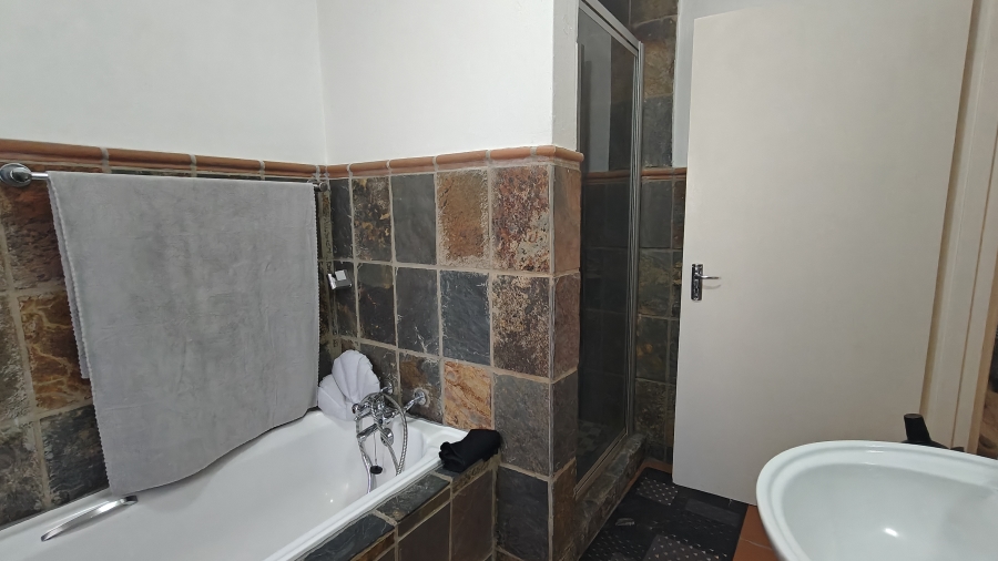 To Let 1 Bedroom Property for Rent in Sundowner Gauteng