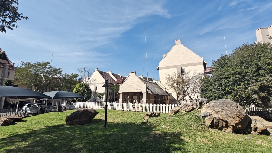 To Let 1 Bedroom Property for Rent in Sundowner Gauteng