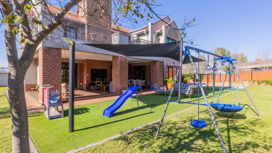 7 Bedroom Property for Sale in Cornwall Hill Gauteng