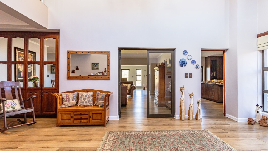 7 Bedroom Property for Sale in Cornwall Hill Gauteng