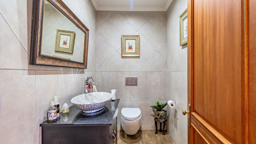 7 Bedroom Property for Sale in Cornwall Hill Gauteng