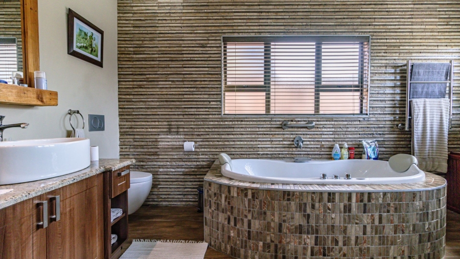 7 Bedroom Property for Sale in Cornwall Hill Gauteng