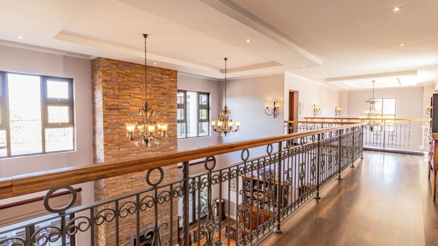 7 Bedroom Property for Sale in Cornwall Hill Gauteng