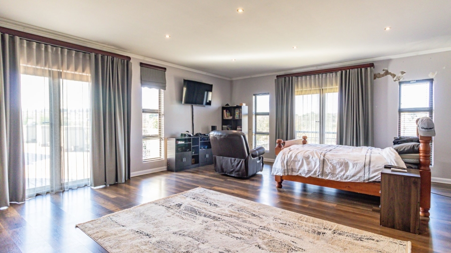 7 Bedroom Property for Sale in Cornwall Hill Gauteng