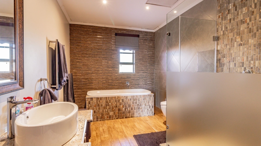7 Bedroom Property for Sale in Cornwall Hill Gauteng