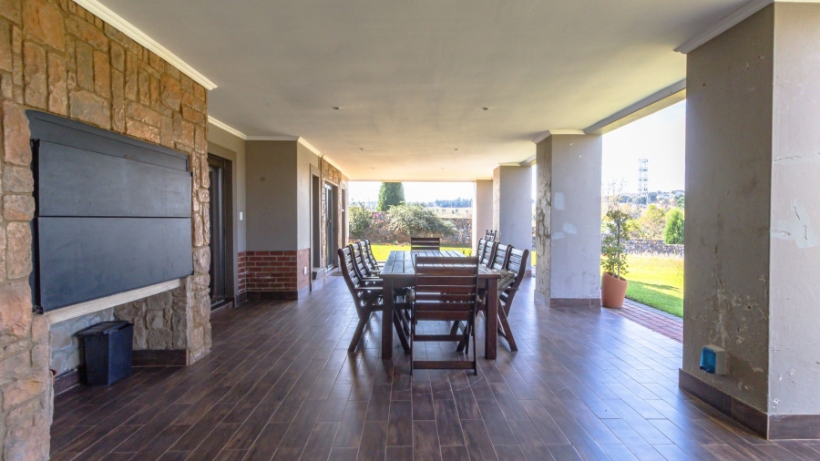 7 Bedroom Property for Sale in Cornwall Hill Gauteng