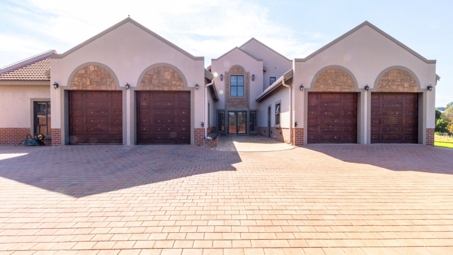 7 Bedroom Property for Sale in Cornwall Hill Gauteng