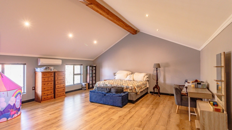 7 Bedroom Property for Sale in Cornwall Hill Gauteng