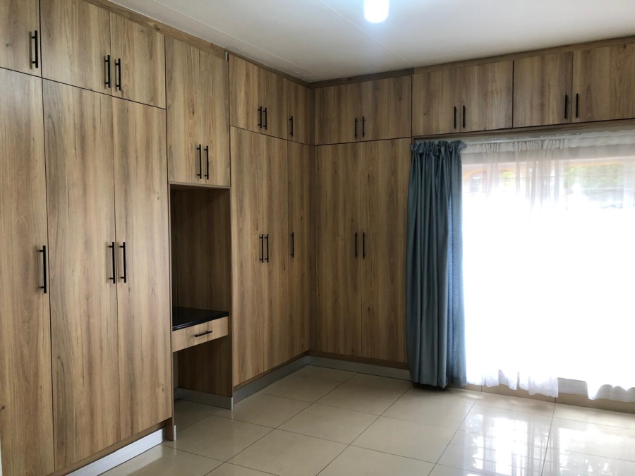 To Let 2 Bedroom Property for Rent in Laudium Gauteng