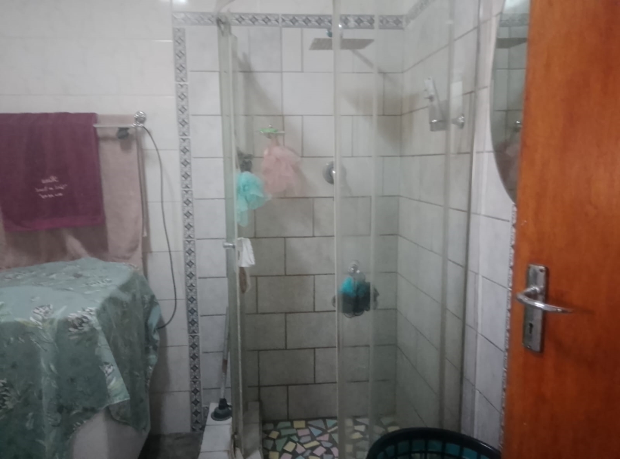 3 Bedroom Property for Sale in Casseldale Gauteng