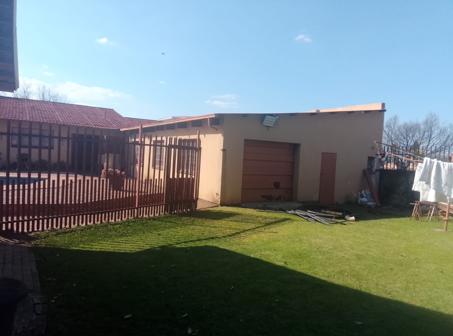 3 Bedroom Property for Sale in Casseldale Gauteng