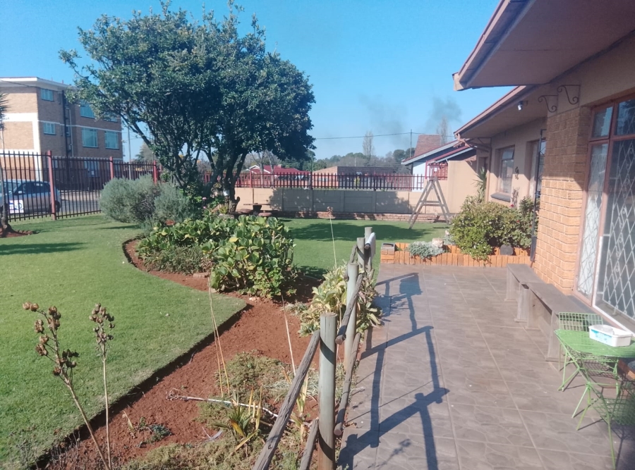 3 Bedroom Property for Sale in Casseldale Gauteng