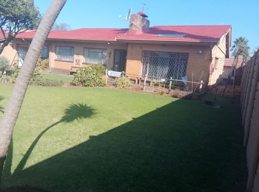 3 Bedroom Property for Sale in Casseldale Gauteng