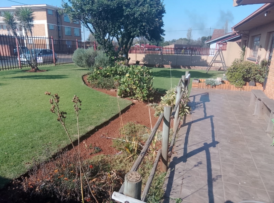 3 Bedroom Property for Sale in Casseldale Gauteng