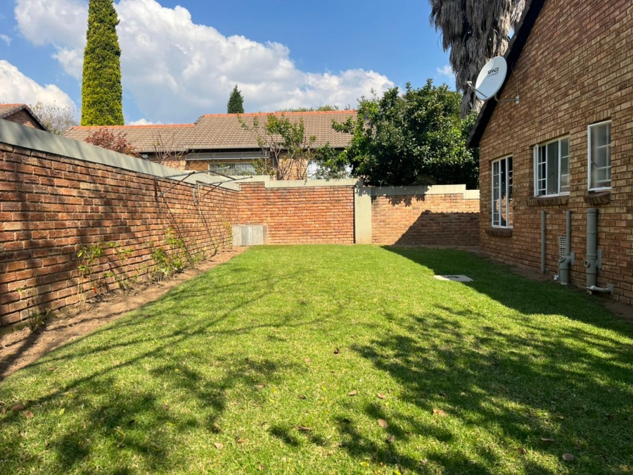 To Let 2 Bedroom Property for Rent in Kyalami Hills Gauteng