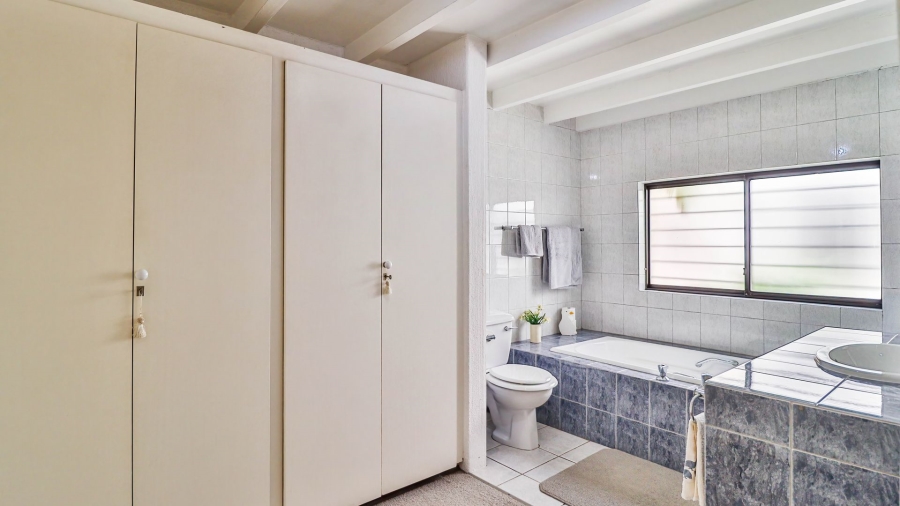 4 Bedroom Property for Sale in River Club Gauteng