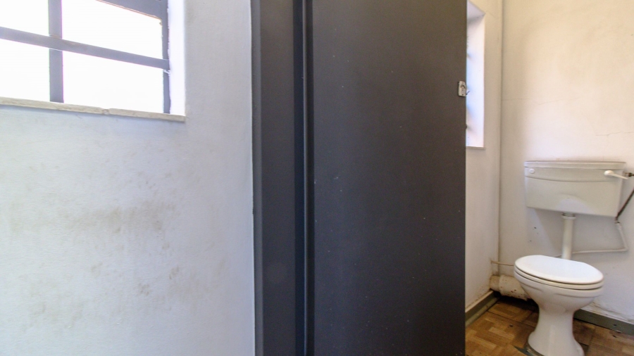 To Let Commercial Property for Rent in Booysens Gauteng