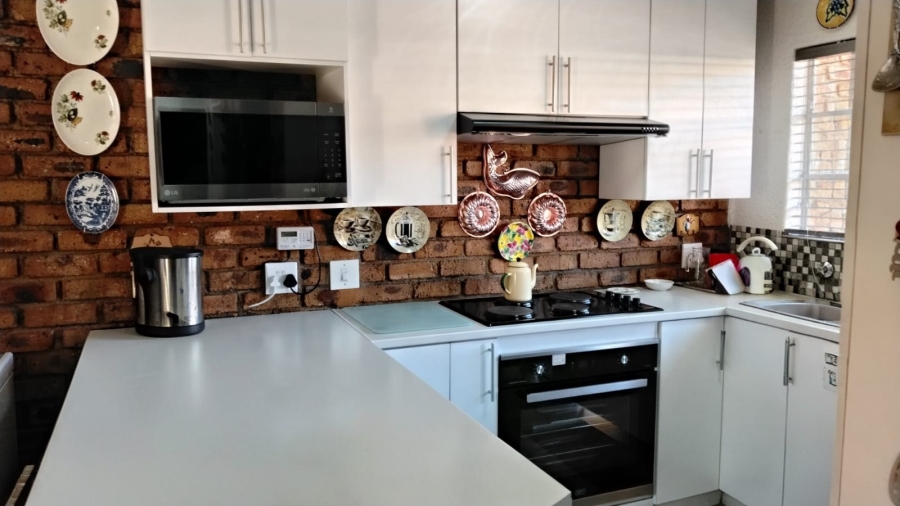 2 Bedroom Property for Sale in Krugersdorp North Gauteng
