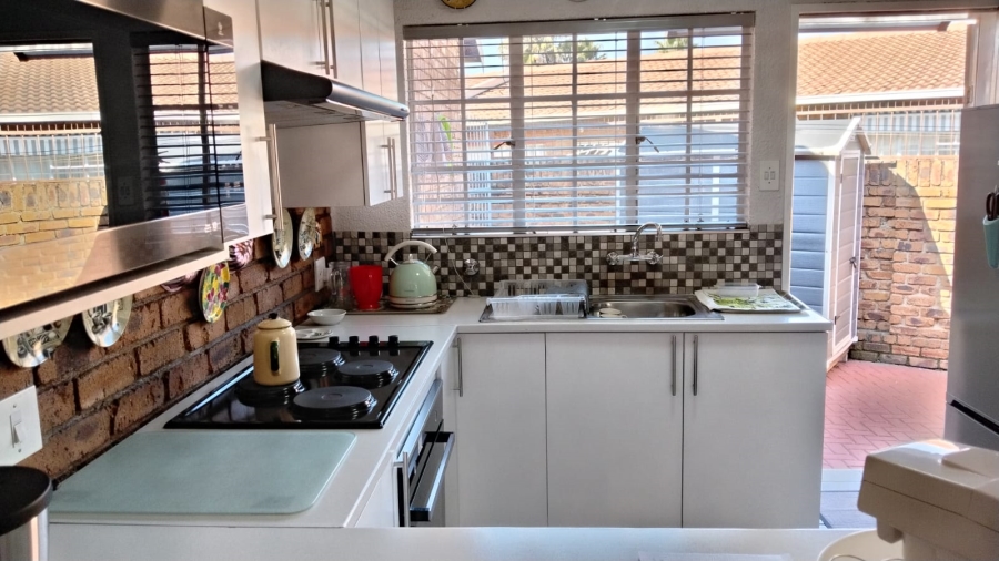 2 Bedroom Property for Sale in Krugersdorp North Gauteng