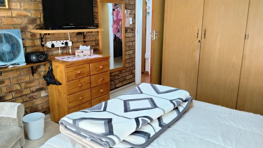 2 Bedroom Property for Sale in Krugersdorp North Gauteng