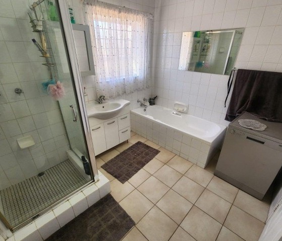 4 Bedroom Property for Sale in Rant En Dal Gauteng