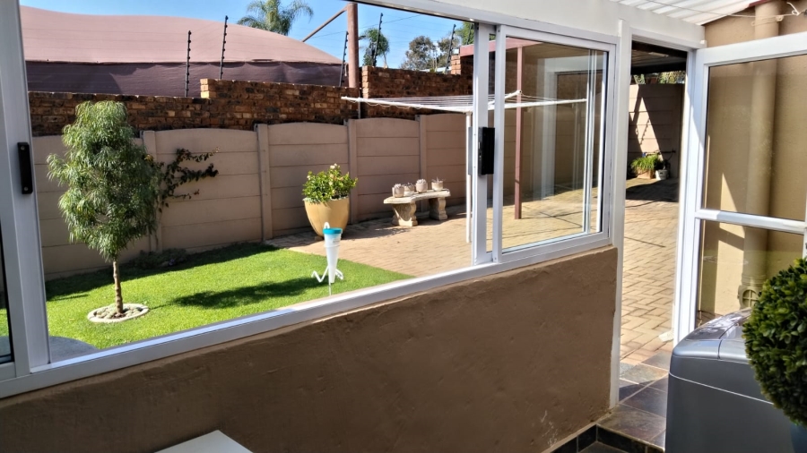 3 Bedroom Property for Sale in Rant En Dal Gauteng