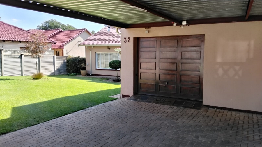 3 Bedroom Property for Sale in Rant En Dal Gauteng