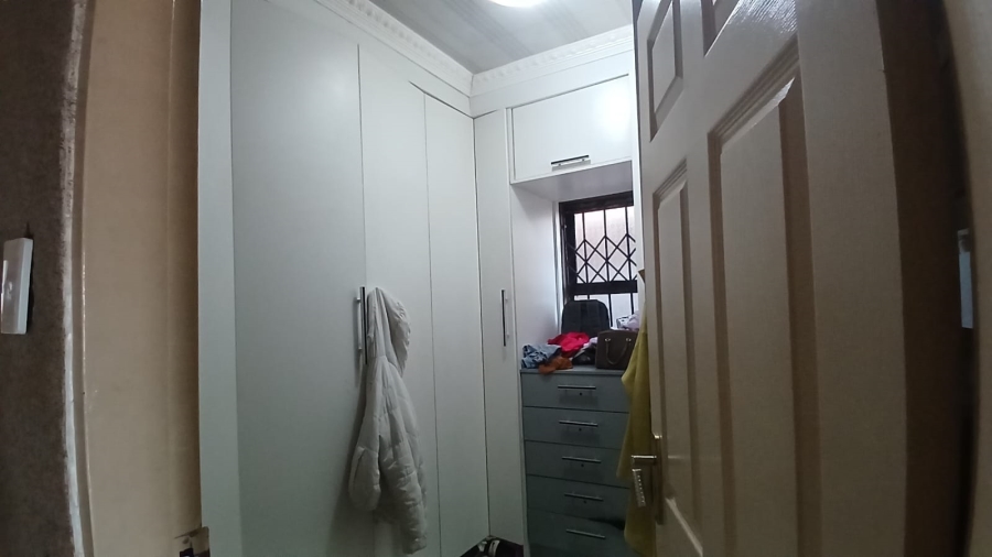 3 Bedroom Property for Sale in Simunye Gauteng