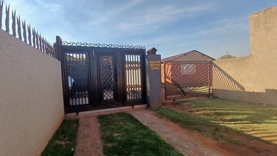 3 Bedroom Property for Sale in Simunye Gauteng