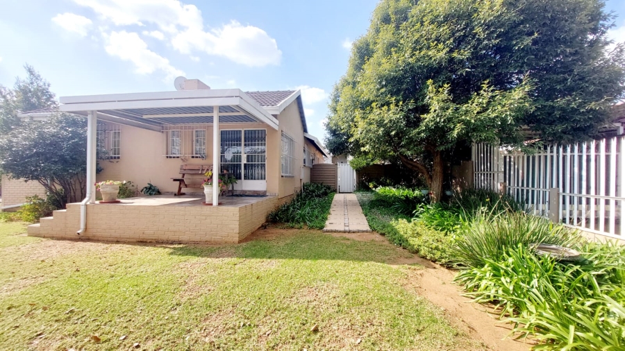 3 Bedroom Property for Sale in Greenhills Gauteng