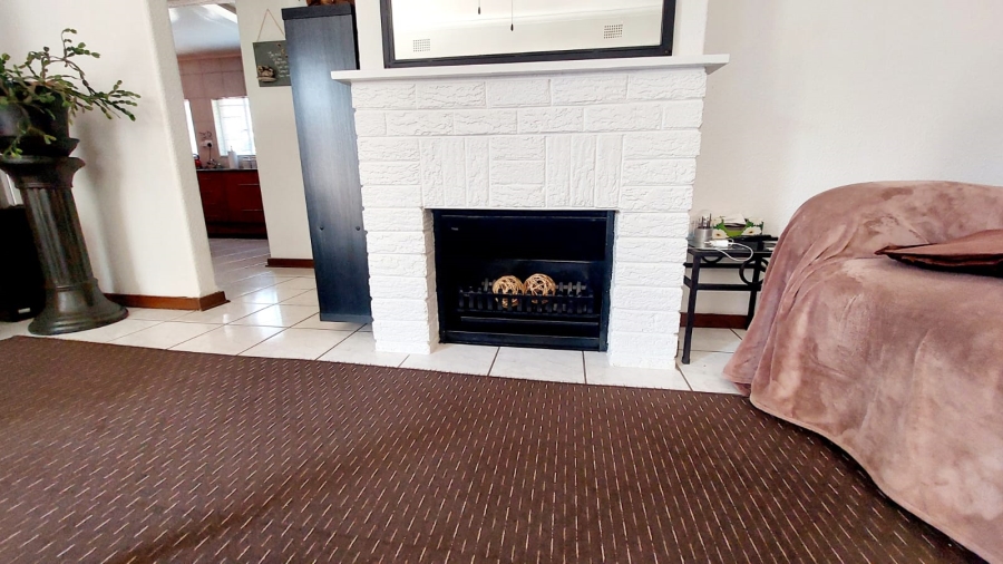 3 Bedroom Property for Sale in Greenhills Gauteng