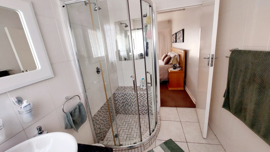 3 Bedroom Property for Sale in Greenhills Gauteng