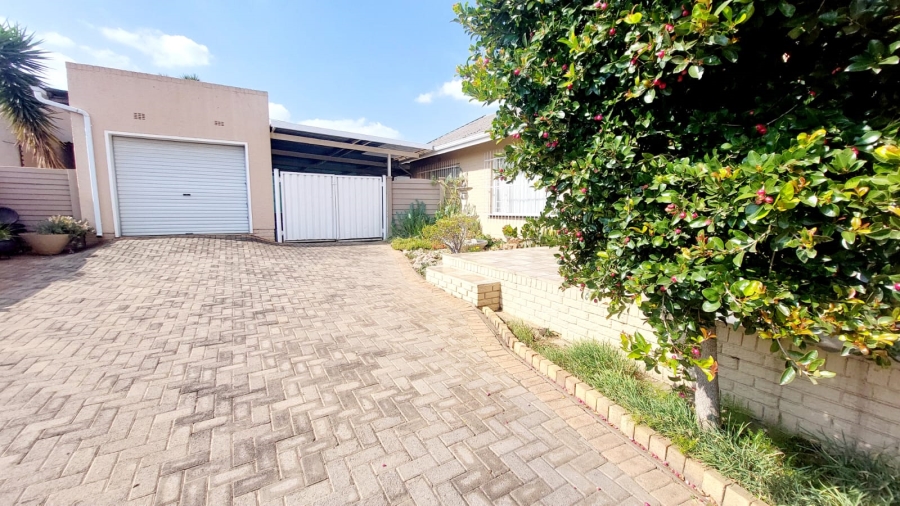 3 Bedroom Property for Sale in Greenhills Gauteng