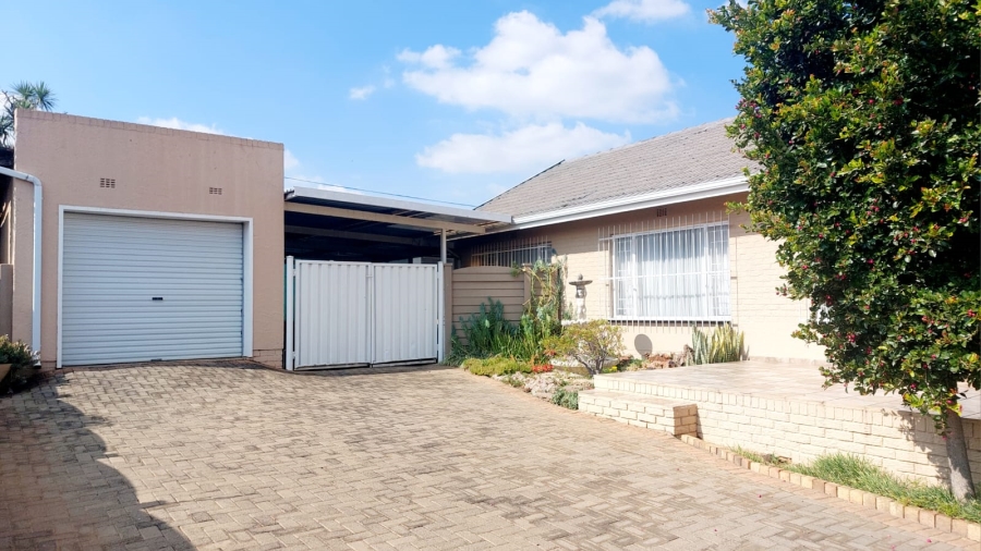 3 Bedroom Property for Sale in Greenhills Gauteng