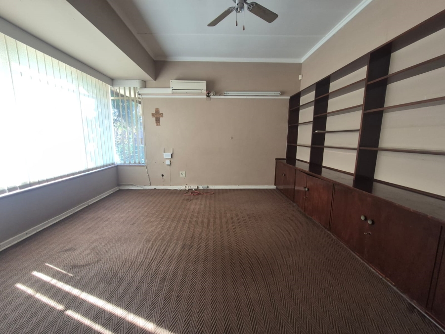 4 Bedroom Property for Sale in Vanderbijlpark CW 5 Gauteng