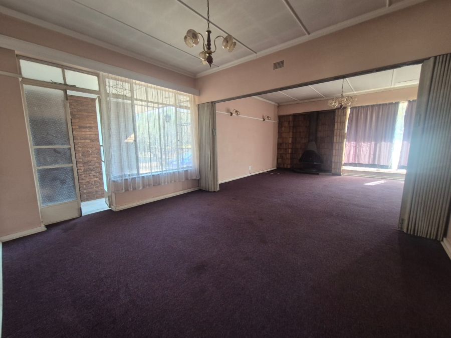 4 Bedroom Property for Sale in Vanderbijlpark CW 5 Gauteng