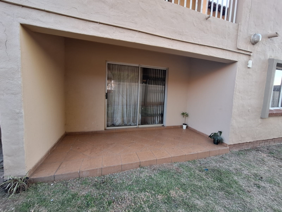3 Bedroom Property for Sale in Rensburg Gauteng