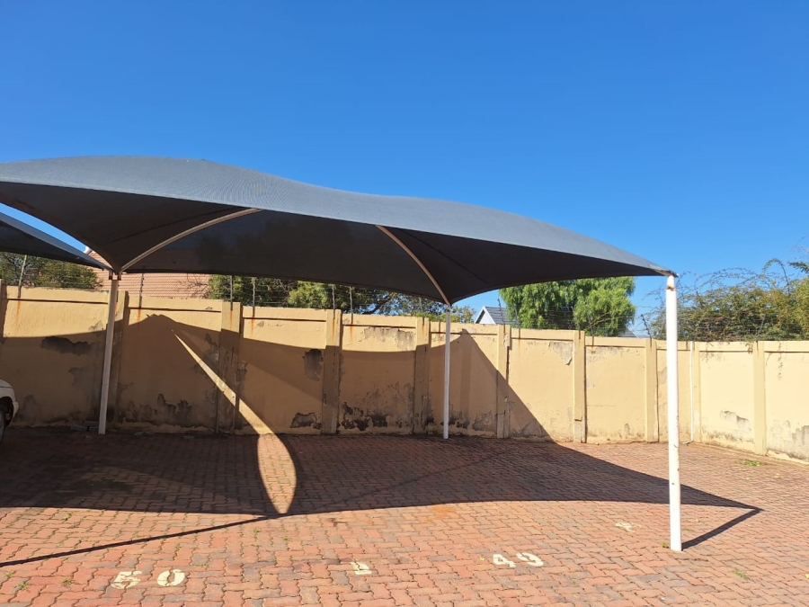 3 Bedroom Property for Sale in Rensburg Gauteng
