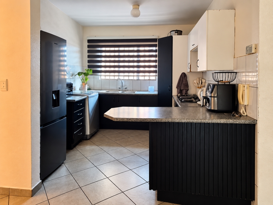 3 Bedroom Property for Sale in Rensburg Gauteng
