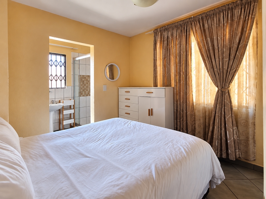 3 Bedroom Property for Sale in Rensburg Gauteng